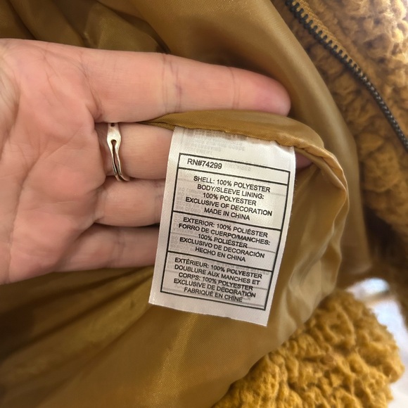 Madden NYC Teddy Jacket Full Zip Yellow Women’s Size M Fuzzy - Picture 5 of 6